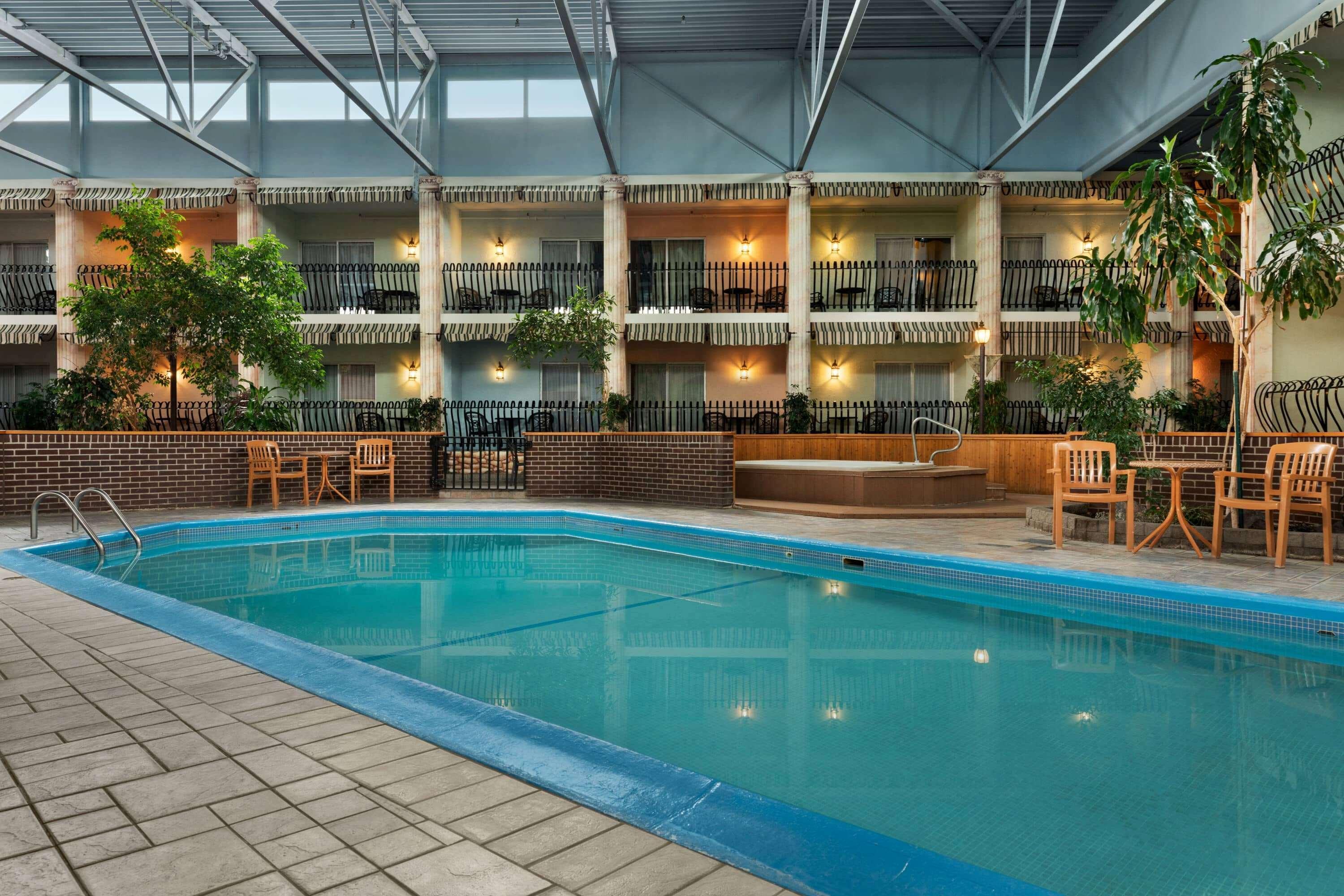 Ramada By Wyndham Fredericton Hotel Ngoại thất bức ảnh