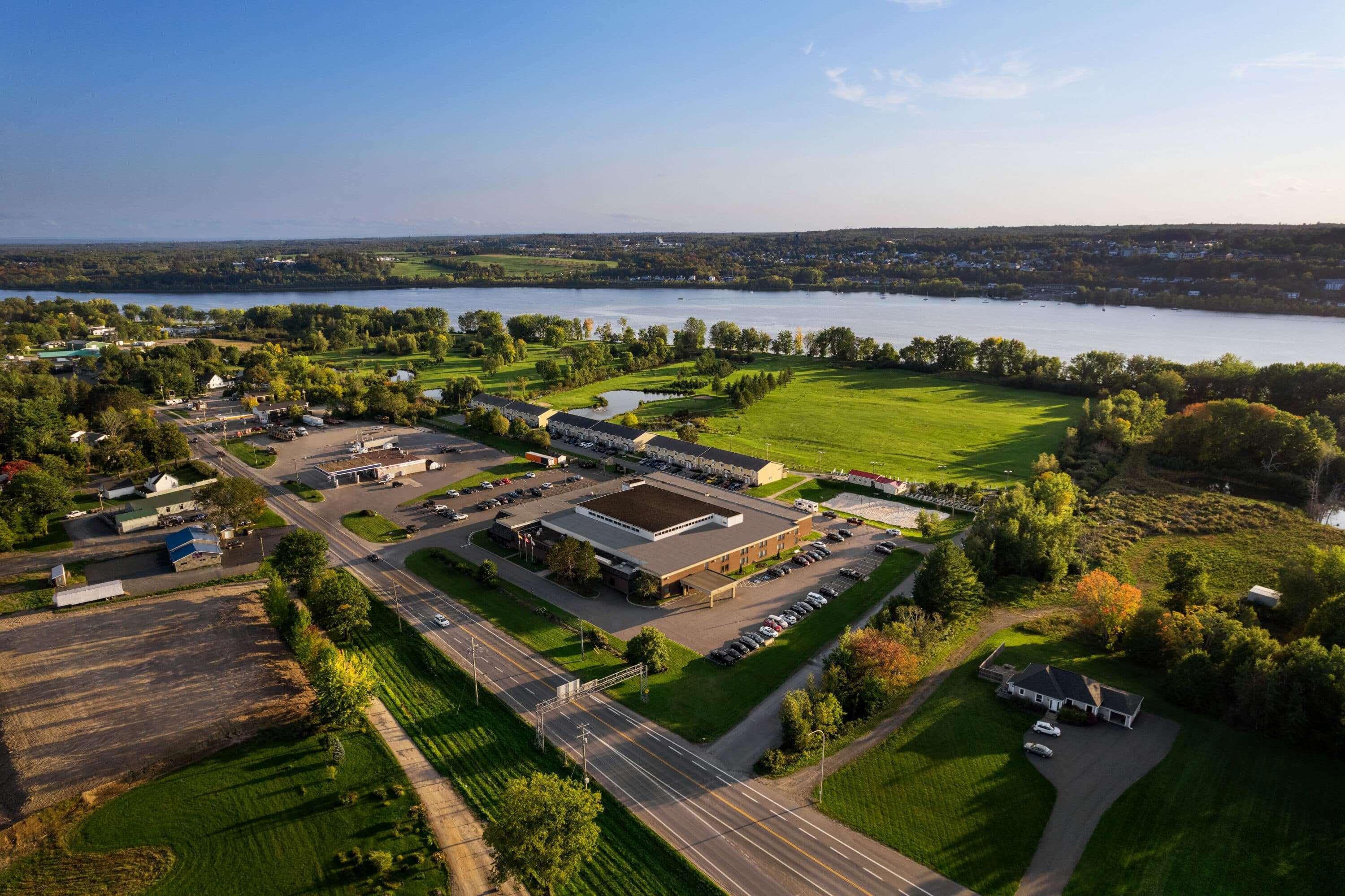 Ramada By Wyndham Fredericton Hotel Ngoại thất bức ảnh