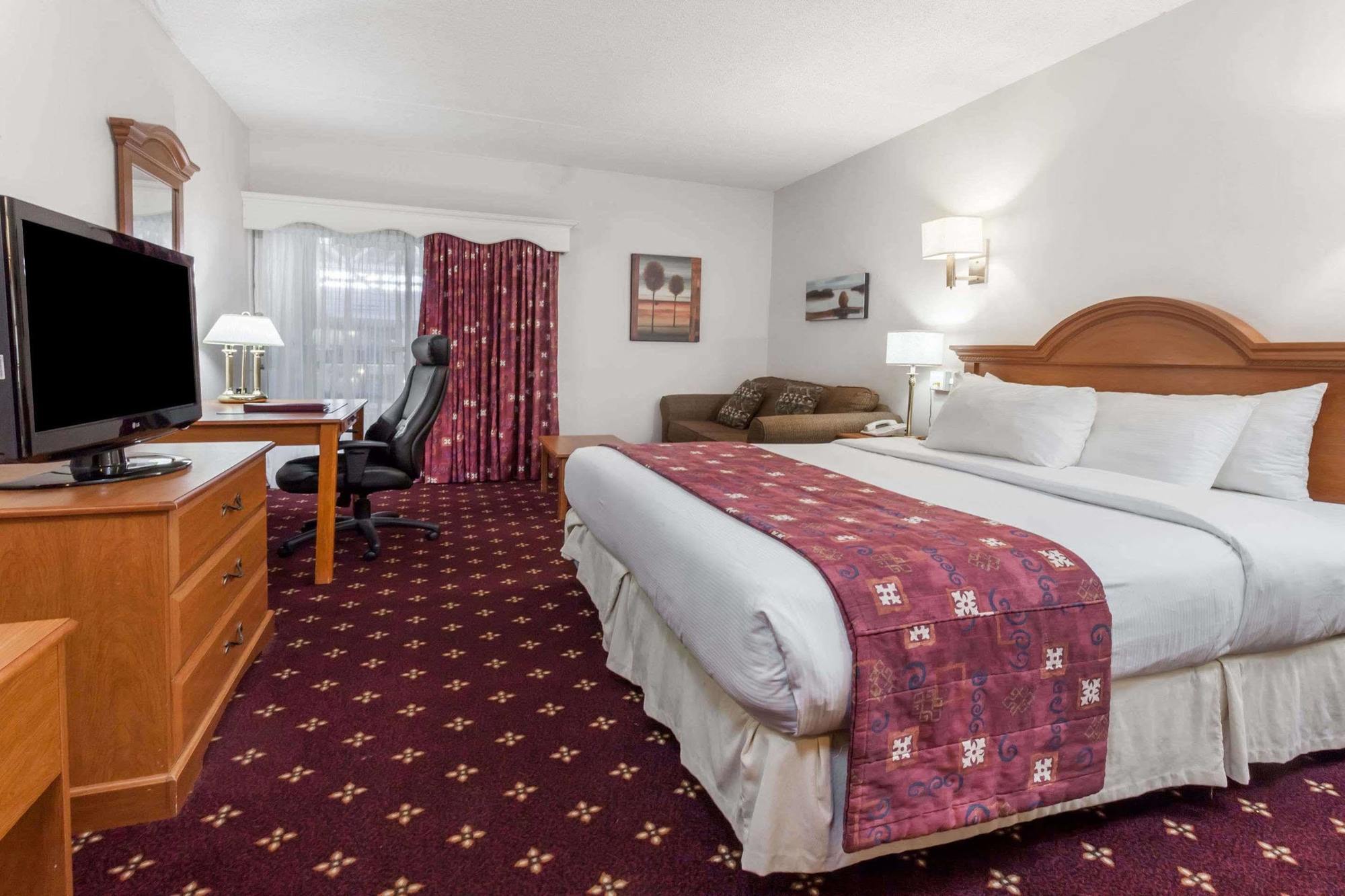 Ramada By Wyndham Fredericton Hotel Ngoại thất bức ảnh